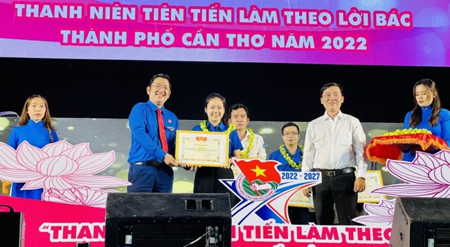 Cần Thơ: Tuyên dương “Thanh niên tiên tiến làm theo lời Bác” và tổ chức Ngày hội sinh viên Cần Thơ hội nhập (21/5/2022)